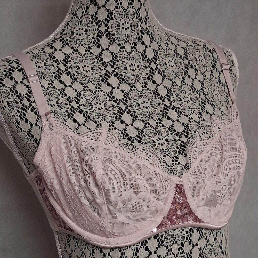 Victoria's Secret Dream Angels Bra 34D Pink Floral Lace Sequins Push Up